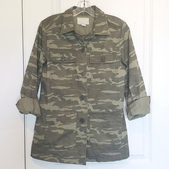Caslon Jackets & Blazers - Caslon Nordstrom Camo Lightweight Utility Pocket Jacket Embroidered XS